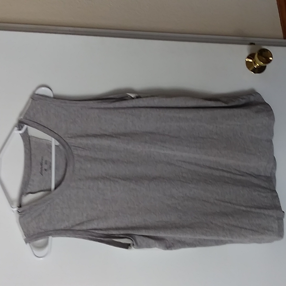 Ladies freedry sleeveless shirt.  New without tags.